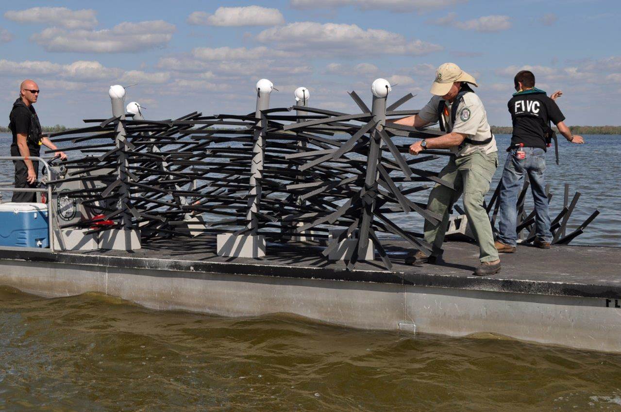 Placement of Fish Habitat Structures Placement of Fish Habitat Structures